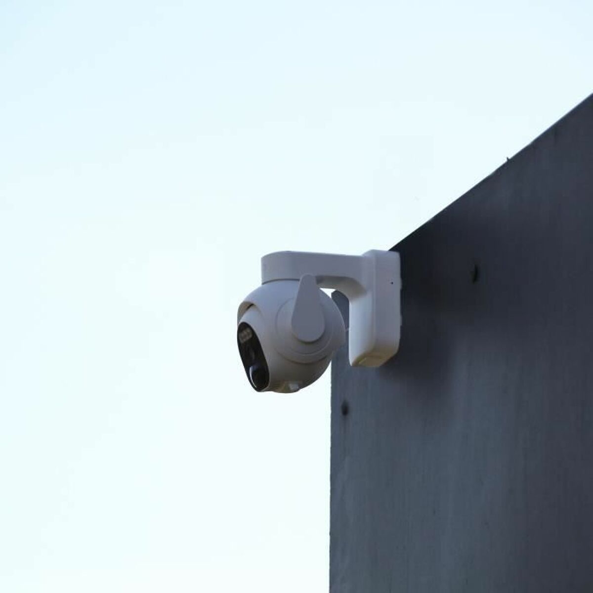 Dio Connected Home Surveillance Camcorder Dio Connected Home