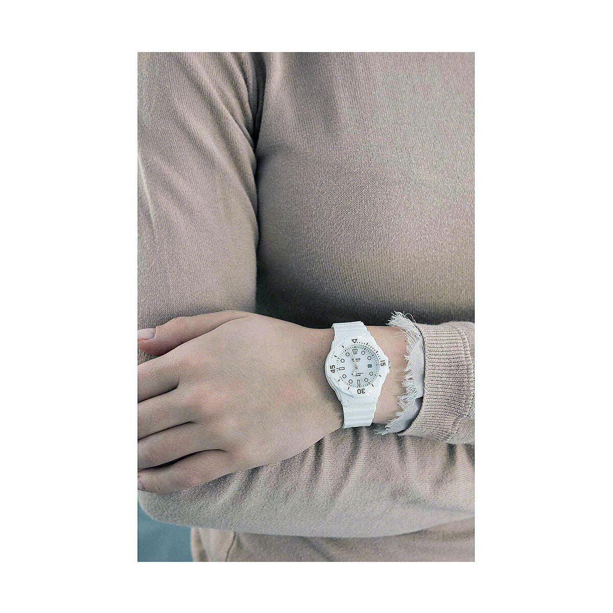 Casio Ladies' Watch Casio Lrw-200H-7E2Vef (Ø 34 Mm)