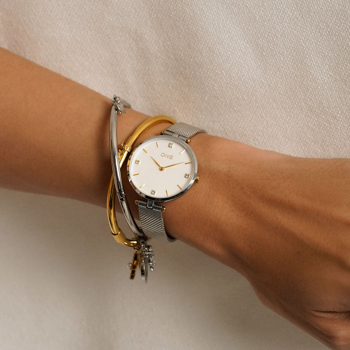 One Ladies' Watch One Ol9808Bs51L